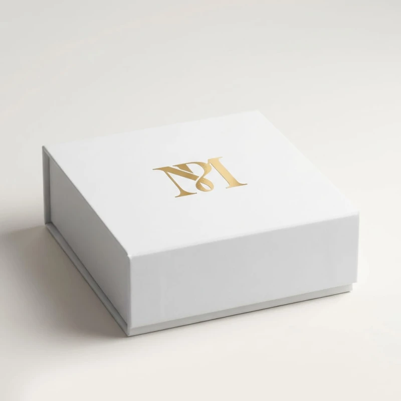 Naklejki z logo na pudełka magnetyczne Złote.jpeg